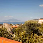 Shanti Bed & Breakfast 4*