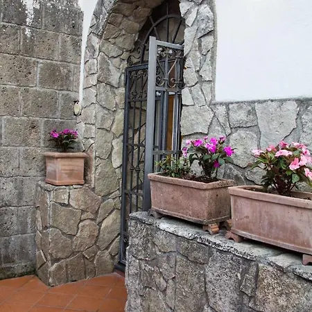 Shanti - Restaurant Di Aversano Salvatore 4* ソレント