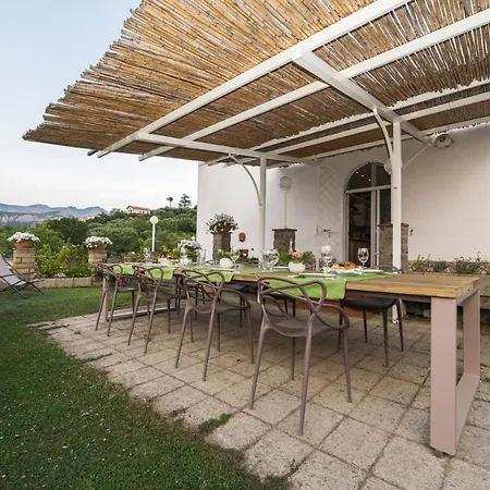 Shanti - Restaurant Di Aversano Salvatore Sorrento